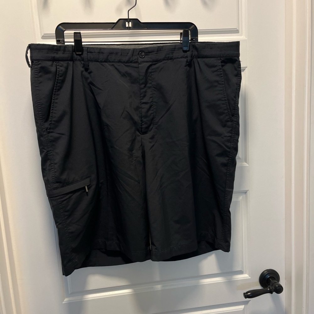 Greg Norman Collection Black Flat Front Dry Weave Performance Golf Shorts